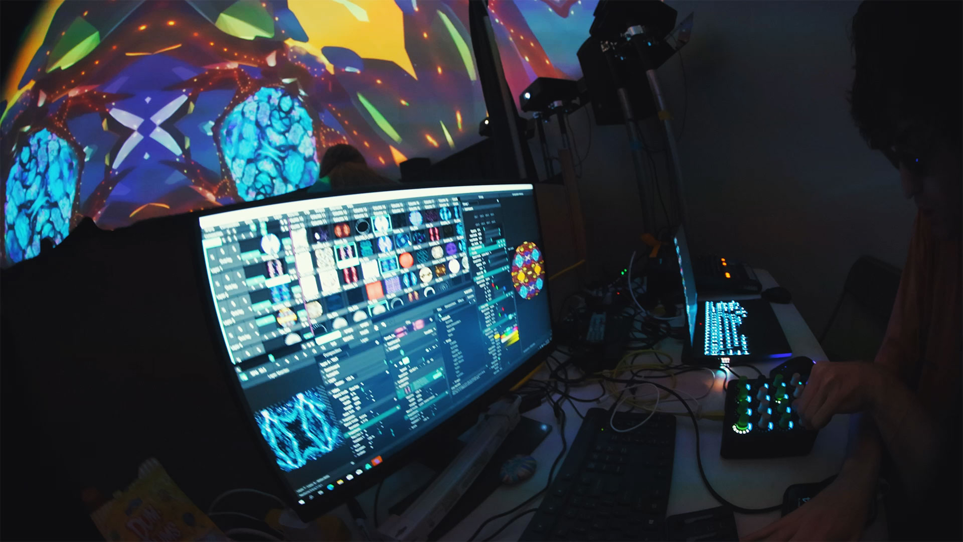 Immersive Festival Dome at Austin City Limits 1 Immersive Projection Dome with Live Dome Streaming